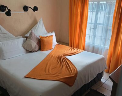 Economy Aprtm 2 to 4 Sleeper & Kitchen — African Sky Guest House