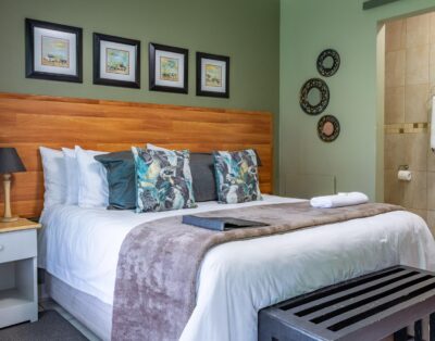 Queen Room — Sunrock Guesthouse