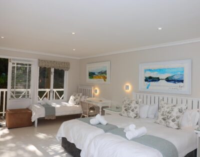 Superior lower deck (queen and twin) — Brenton Beach House