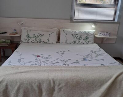 The Flower room standard double — a1 kynaston guest house