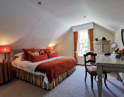 Upper Manor Superior Suite 4 — Le Manoir de Brendel