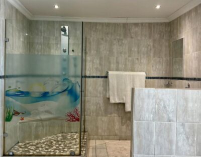 Non-Ocean Facing En-suite Family Hotel R — St Helena Bay Hotel