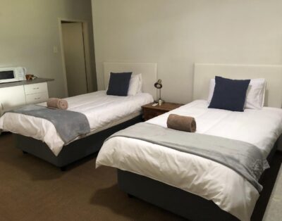 Selati 7 – Luxury Triple Self Catering — Selati 103 Guest Cottages