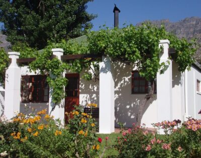 Voëlvlei Cottage 2: Kingfisher — Rhodene Farm Cottages