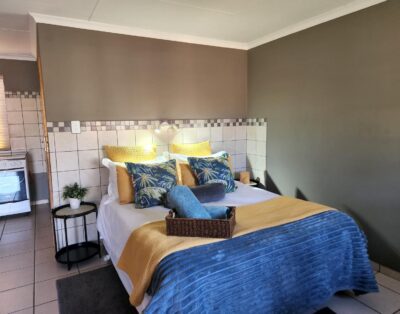 Standard Double Self-catering Chalet — Snips Accommodation