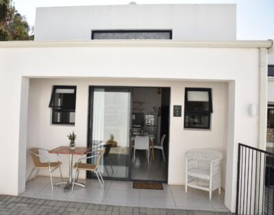 Two Bedroom Family Unit — Karoo Retreat Gastehuis