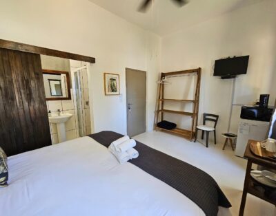 Standard Double Room — Karoo Retreat Gastehuis
