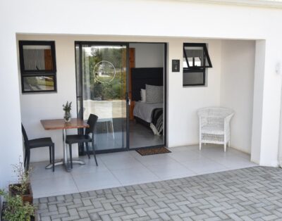 Comfort Family Units — Karoo Retreat Gastehuis