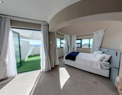 Superior Luxury Ocean-Facing Hotel Suite — St Helena Bay Hotel