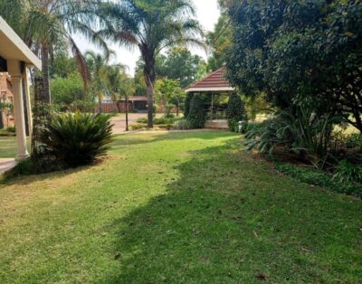 Honeymoon Suite — The Hills Guest House